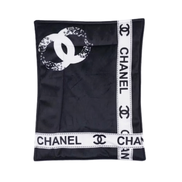 Chewnel Cozy Winter Blanket - Image 3