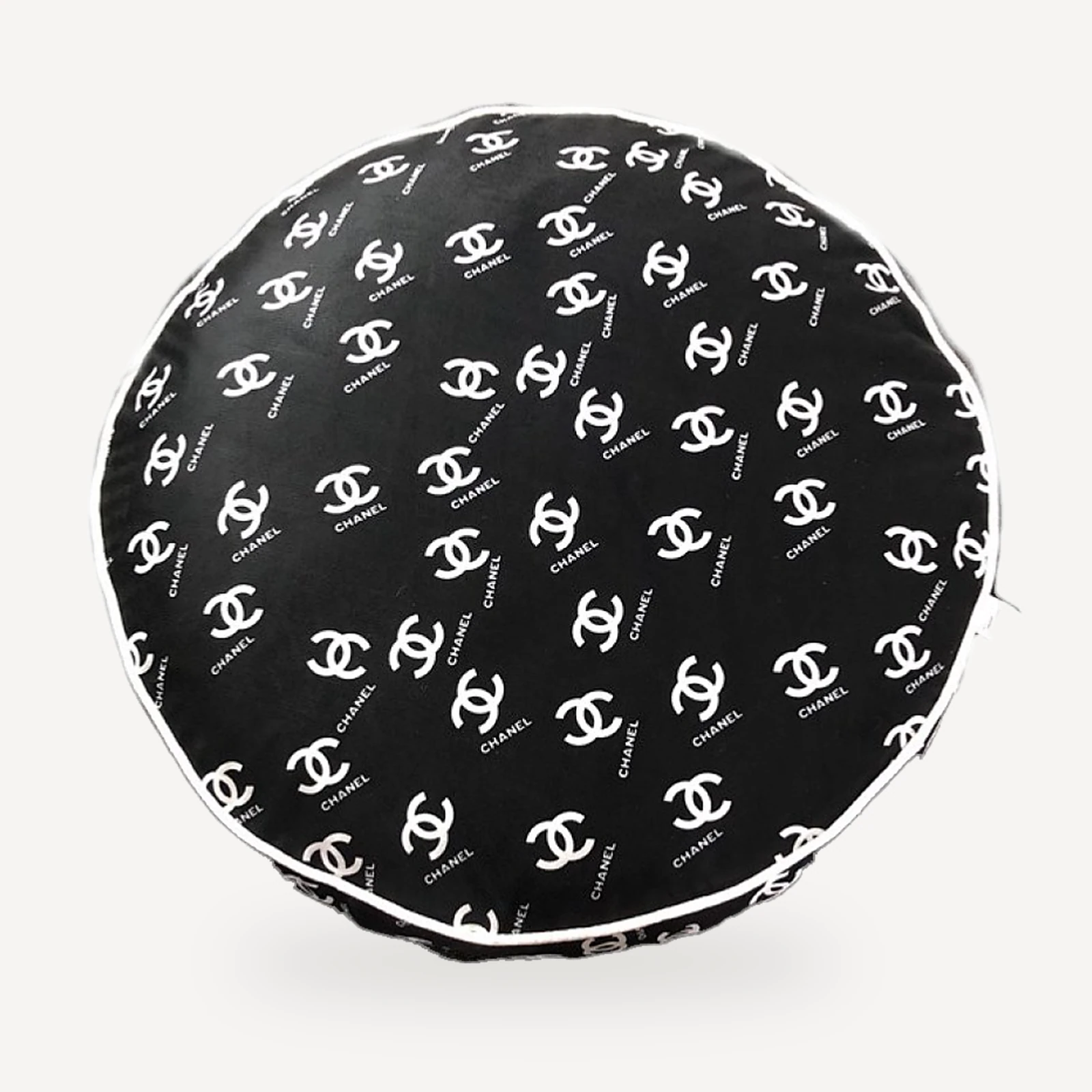 Chewnel Logo Round Cushion Dog Bed in black