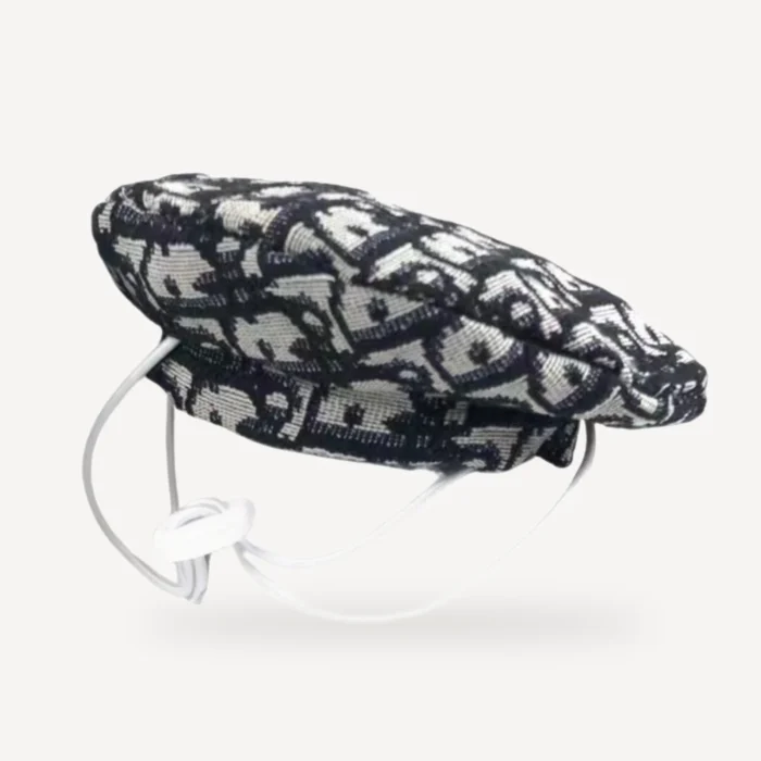 Chewy V Classic Beret – Black